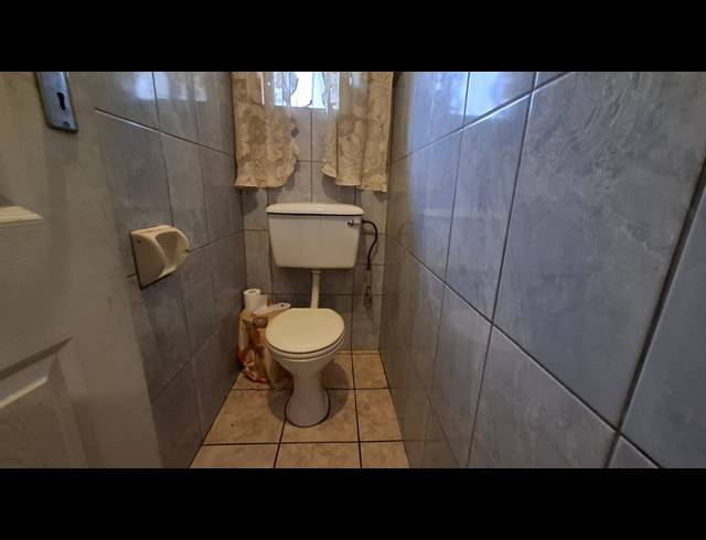 3 BEDROOM HOUSE FOR SALE IN VANDERBIJLPARK SW 2